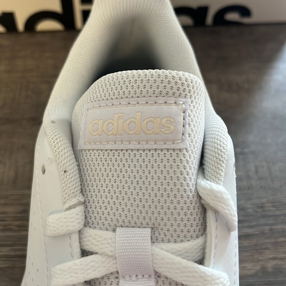 NWT ADIDAS ADVANTAGE BASE COURT LIFESTYLE WOMEN'S SHOES GW9289 - Picture 8 of 11